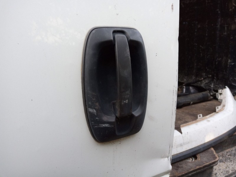 Recambio de maneta exterior lateral derecha para iveco daily vi furgoneta 33s14, 35s14, 35c14 referencia OEM IAM   