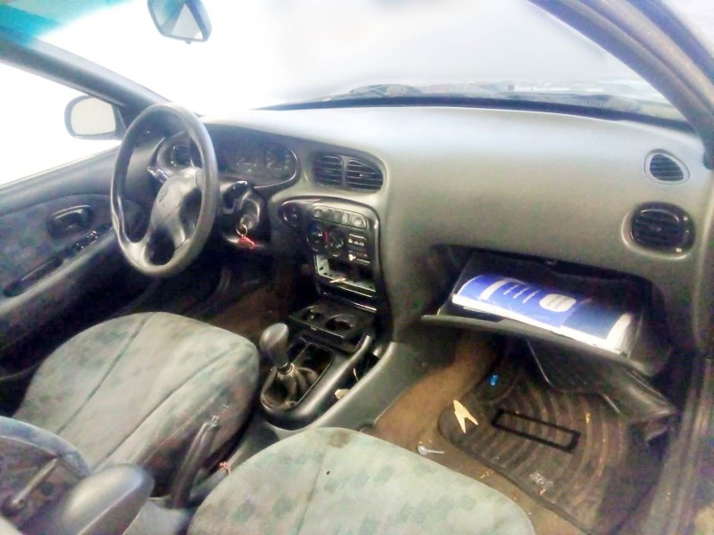 hyundai lantra ii (j-2) del año 1996