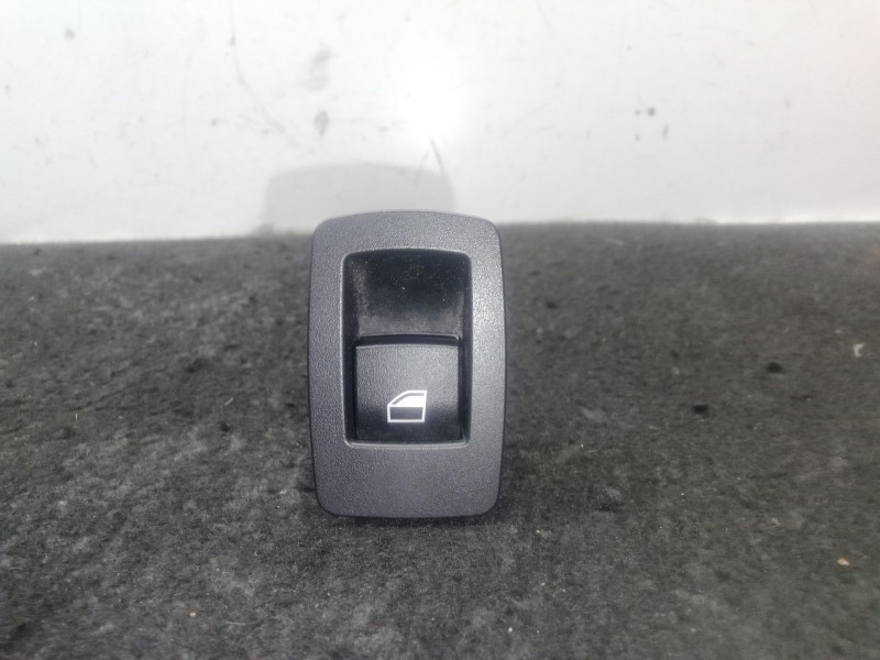 Recambio de mando elevalunas trasero izquierdo para bmw 1 (f20) 116 d referencia OEM IAM 920810602  