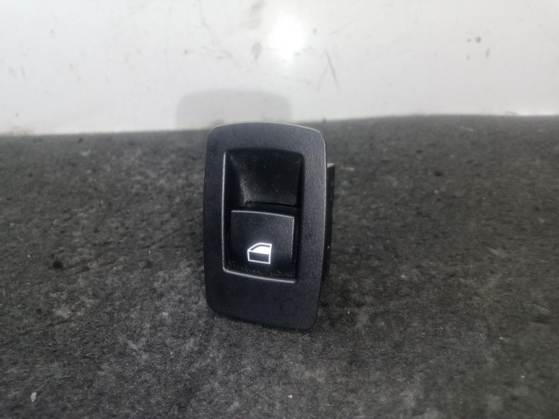Recambio de mando elevalunas trasero derecho para bmw 1 (f20) 116 d referencia OEM IAM 920810602 ALPS 