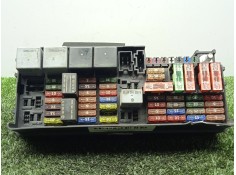 Recambio de caja reles / fusibles para mercedes-benz clase m (w164) ml 280 cdi 4-matic (164.120) referencia OEM IAM A1645403072 