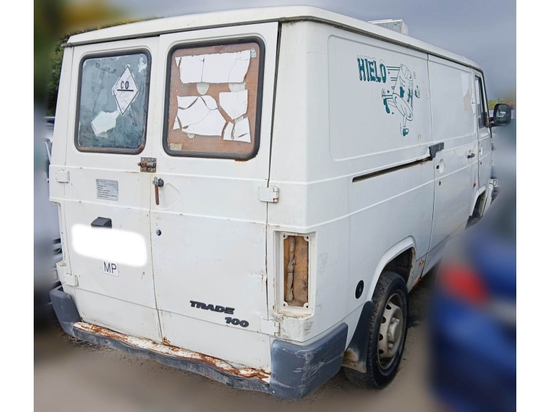 nissan trade furgoneta del año 1995