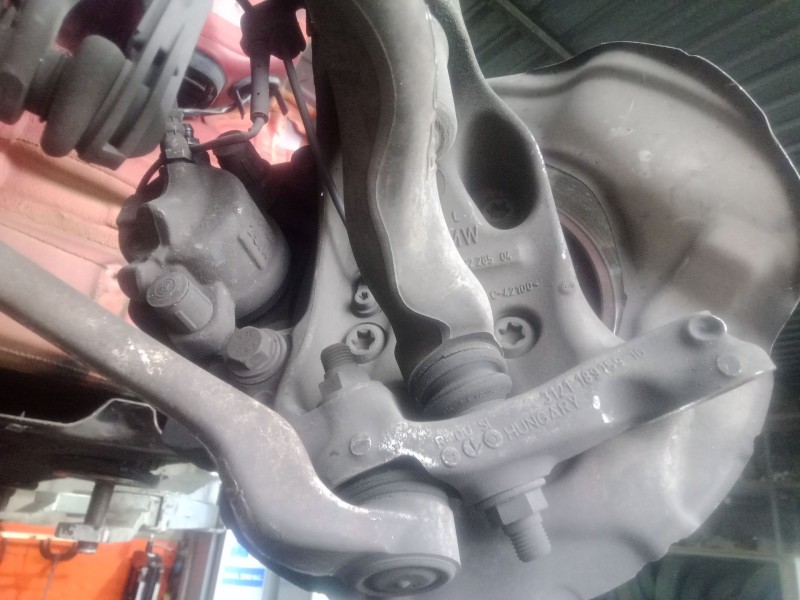 Recambio de mangueta delantera izquierda para bmw 1 (f20) 116 d referencia OEM IAM   