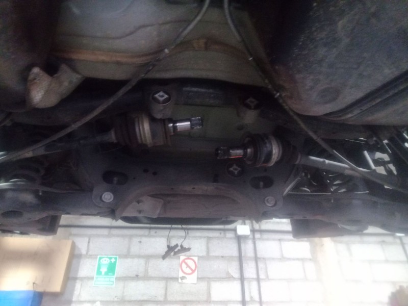 Recambio de puente trasero para bmw 1 (f20) 116 d referencia OEM IAM   