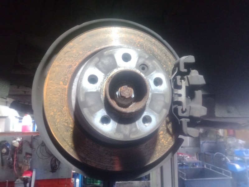 Recambio de mangueta trasera derecha para bmw 1 (f20) 116 d referencia OEM IAM   