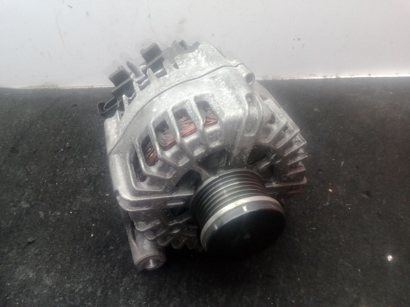 Recambio de alternador para bmw 1 (f20) 116 d referencia OEM IAM 7823343AI03 - FG18S045 - 7823343 VALEO 
