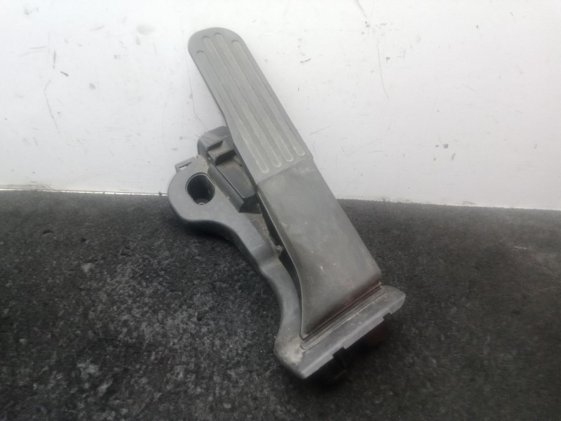 Recambio de potenciometro pedal para volkswagen golf vi (5k1) 1.6 tdi referencia OEM IAM 1K1721503AK - 6PV01103950 HELLA 