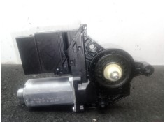 Recambio de motor elevalunas trasero derecho para volkswagen golf vi (5k1) 1.6 tdi referencia OEM IAM 0130821431 - 5K0959704D - 