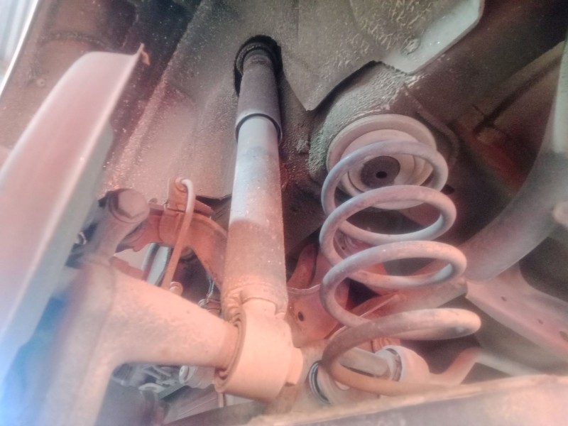 Recambio de amortiguador trasero izquierdo para volkswagen golf vi (5k1) 1.6 tdi referencia OEM IAM   