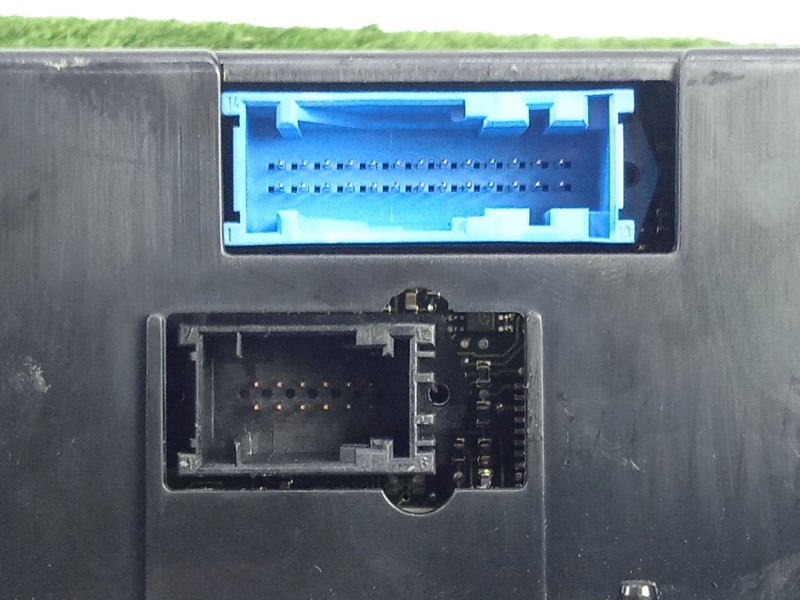 Recambio de mando climatizador para bmw 5 (e39) 525 tds referencia OEM IAM 83859279 - 00599272 3.CONECTORES 