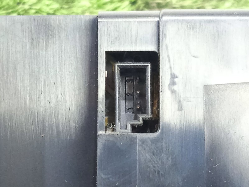 Recambio de mando climatizador para bmw 5 (e39) 525 tds referencia OEM IAM 83859279 - 00599272 3.CONECTORES 