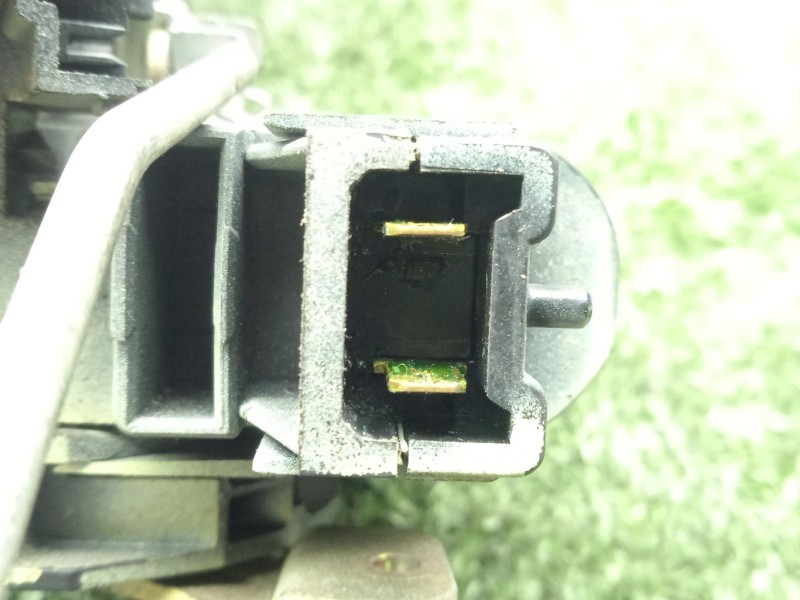 Recambio de cerradura puerta delantera derecha para renault master ii furgoneta (fd) 3.0 dci 140 (hd0s, fd0s, hd1s) referencia O