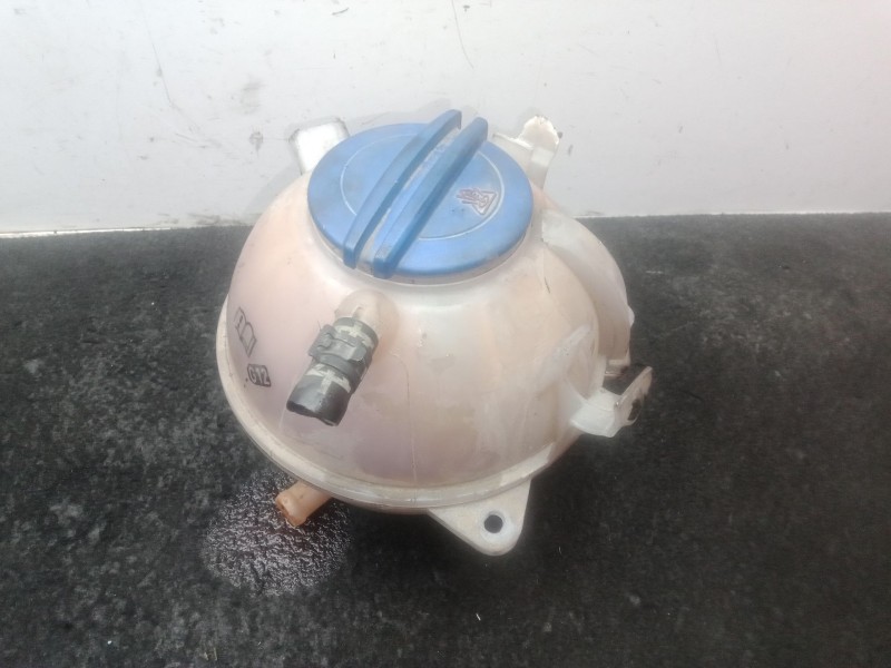 Recambio de deposito expansion para volkswagen golf vi (5k1) 1.6 tdi referencia OEM IAM 1K0121407A  