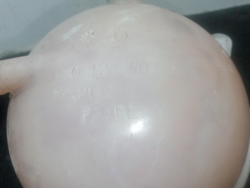 Recambio de deposito expansion para volkswagen golf vi (5k1) 1.6 tdi referencia OEM IAM 1K0121407A  