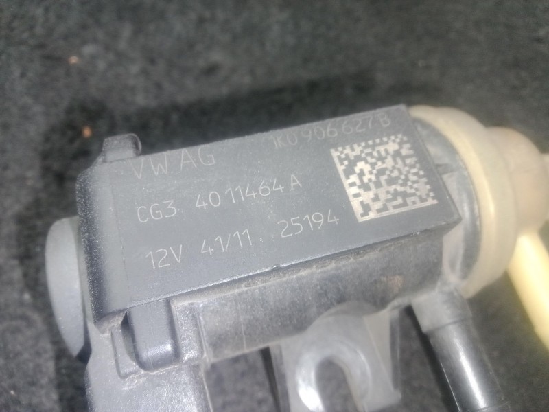 Recambio de valvula de vacio para volkswagen golf vi (5k1) 1.6 tdi referencia OEM IAM 1K0906627B  