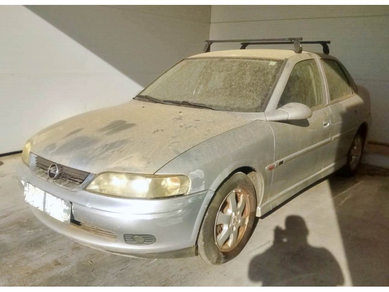 opel vectra b (j96) del año 2001
