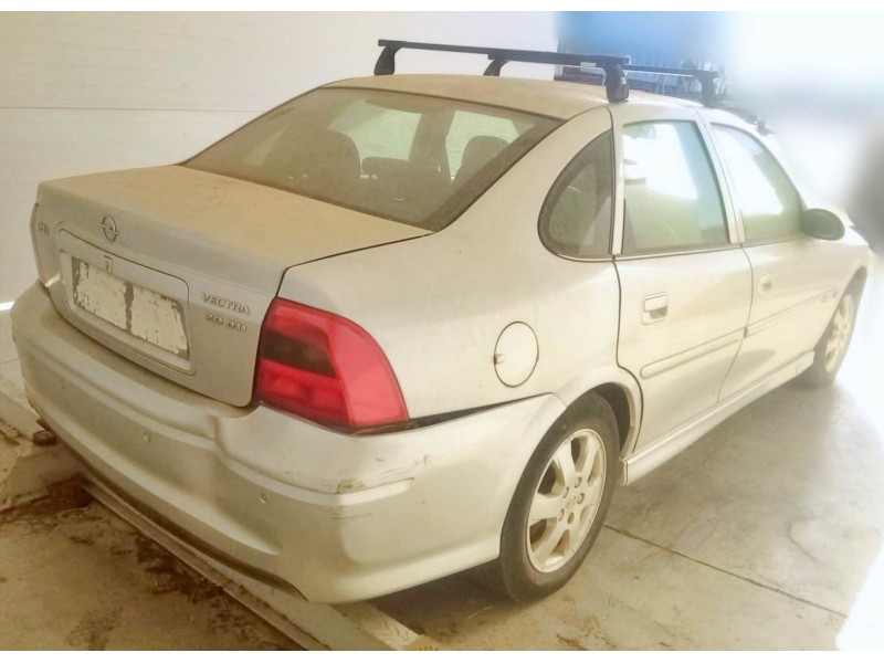 opel vectra b (j96) del año 2001