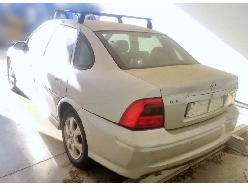 opel vectra b (j96) del año 2001