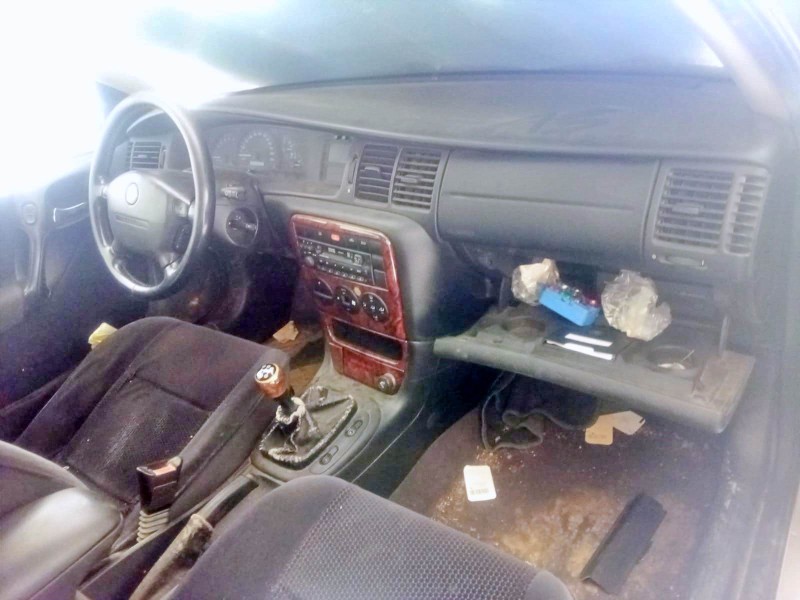 opel vectra b (j96) del año 2001