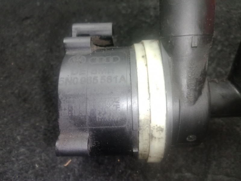 Recambio de bomba agua para audi q5 (8rb) 2.0 tdi quattro referencia OEM IAM 5N0965561A  