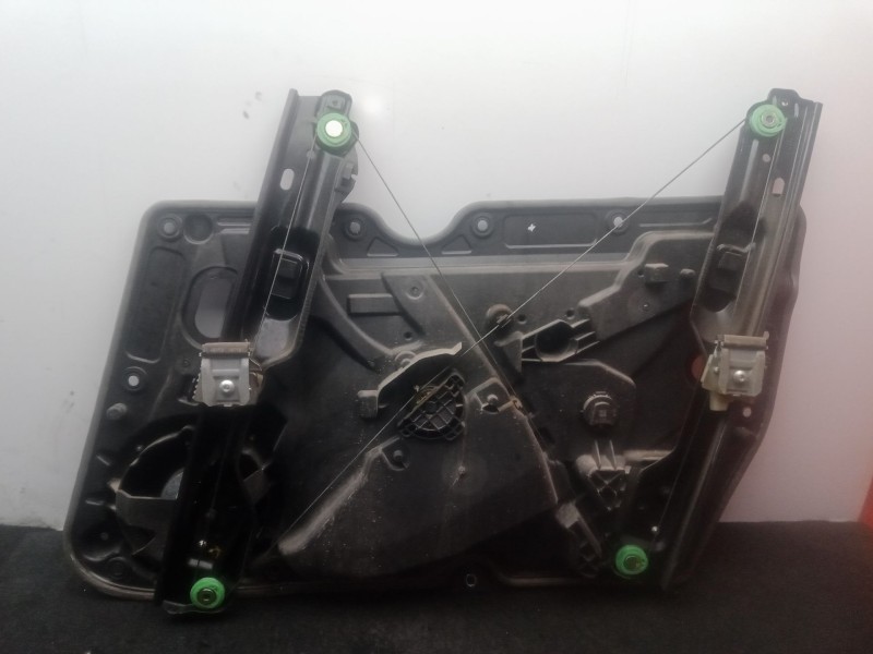 Recambio de elevalunas delantero izquierdo para volkswagen golf vi (5k1) 1.6 tdi referencia OEM IAM 5K1837729T - 5K0837461D - 91