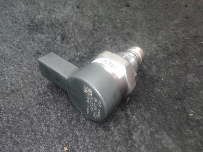 Recambio de sensor presion para bmw 1 (f20) 116 d referencia OEM IAM 0281002738 - 29536557 BOSCH 