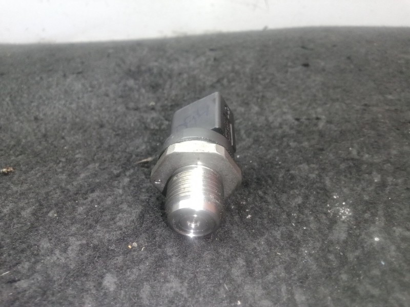 Recambio de sensor presion para bmw 1 (f20) 116 d referencia OEM IAM 0281002948 BOSCH 