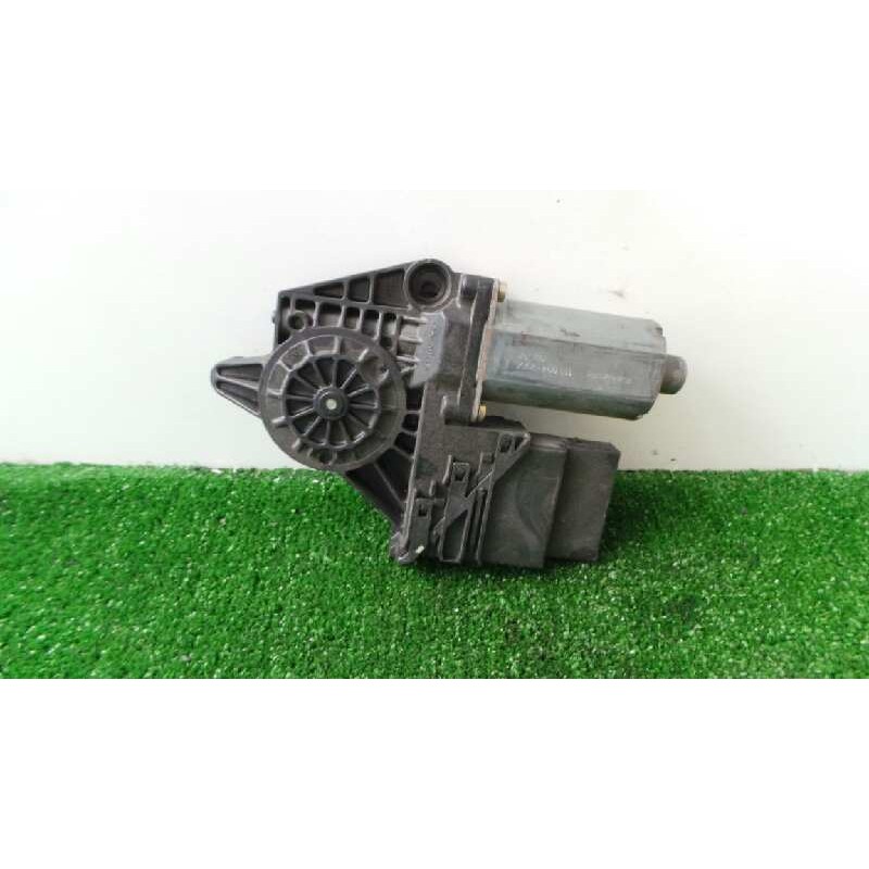 Recambio de motor elevalunas trasero derecho para volkswagen passat berlina (3b3) 1.9 tdi referencia OEM IAM 105407301-05074285-