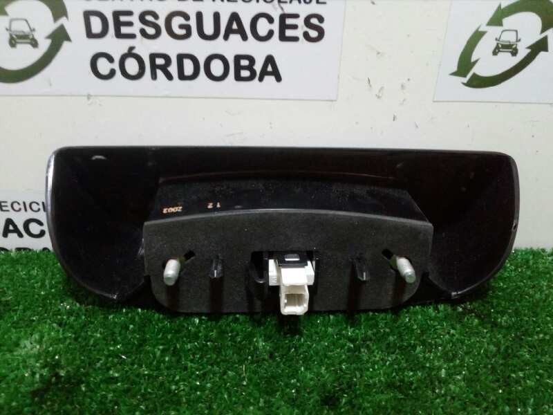 Recambio de piloto matricula para renault trafic caja cerrada (ab 4.01) referencia OEM IAM 8200211477  