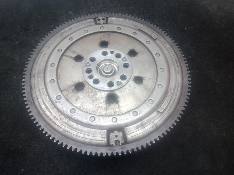 Recambio de volante motor para bmw 1 (f20) 116 d referencia OEM IAM 21217616014HU - 7616014HU  