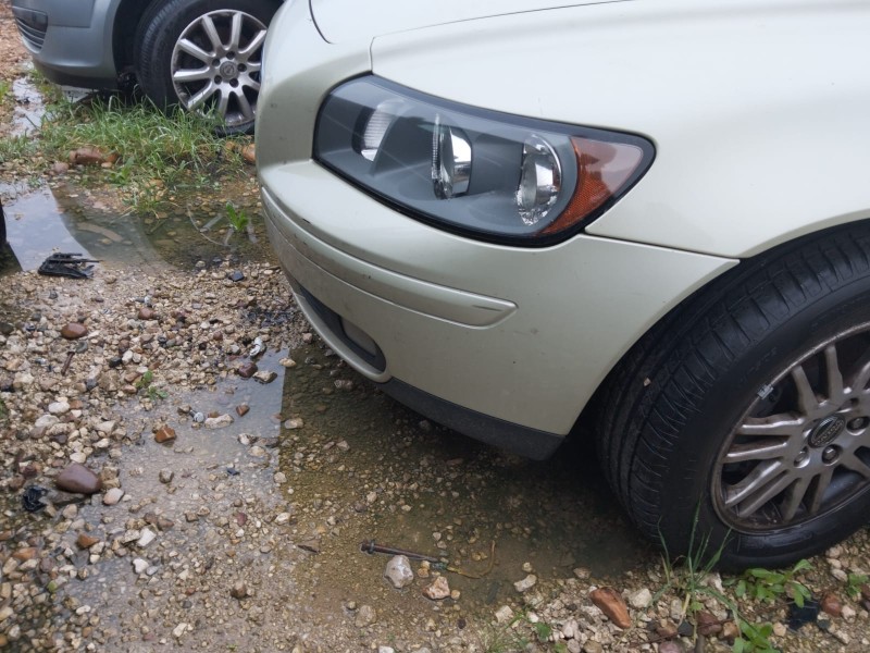 Recambio de paragolpes delantero para volvo v50 (545) 1.6 d referencia OEM IAM   