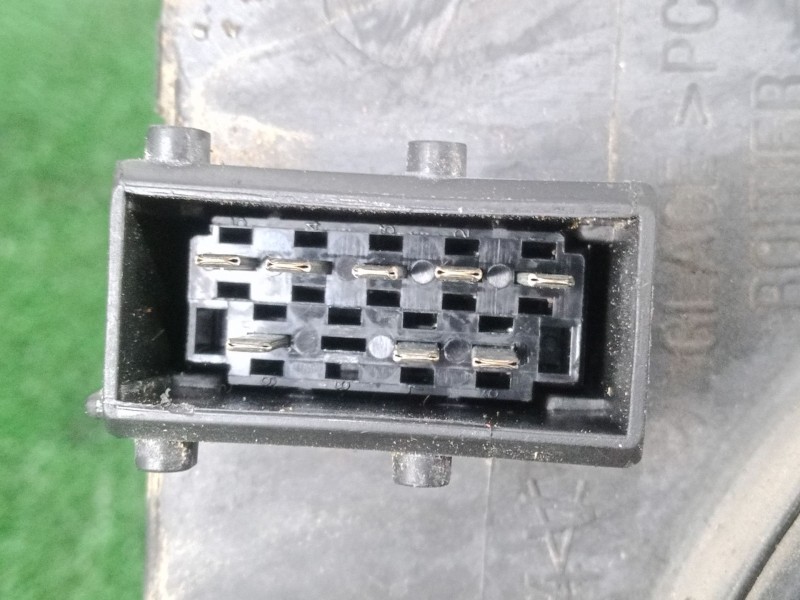 Recambio de faro izquierdo para peugeot 307 sw (3h) 2.0 hdi 110 referencia OEM IAM 9641615380 8.PINES 