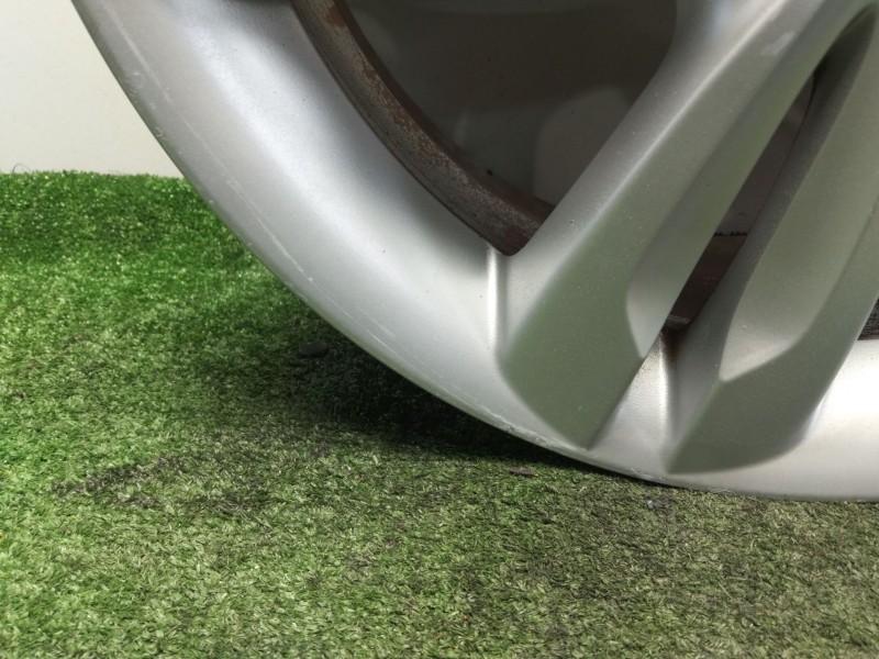 Recambio de llanta para hyundai ix35 (lm, el, elh) 1.7 crdi referencia OEM IAM 529102S200  17´´PULGADAS