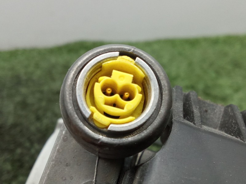 Recambio de cinturon seguridad delantero derecho para audi q5 (8rb) 2.0 tdi quattro referencia OEM IAM 0718D7T1LZ - 306425499P85