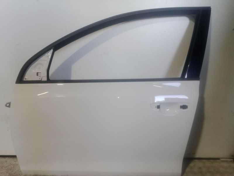 Recambio de puerta delantera izquierda para volkswagen golf vi (5k1) 1.6 tdi referencia OEM IAM  BLANCO 