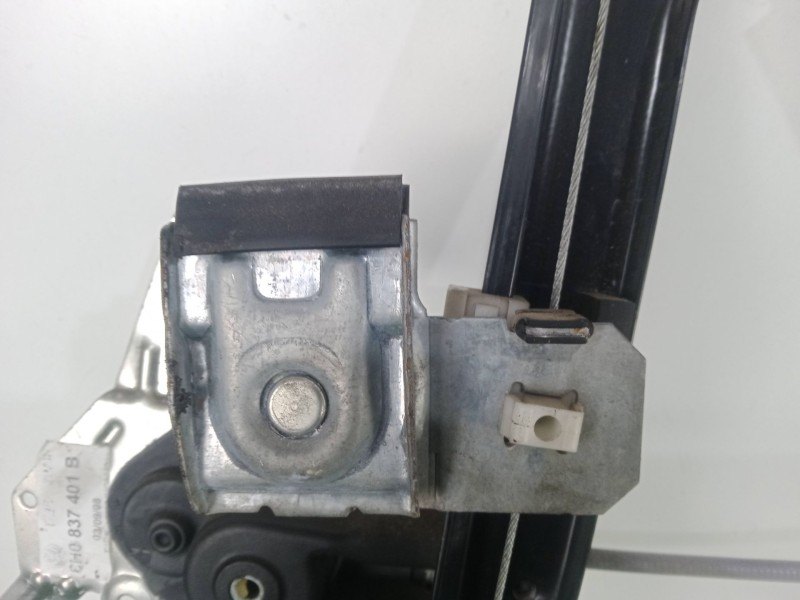 Recambio de elevalunas delantero izquierdo para volkswagen golf iii (1h1) 1.6 referencia OEM IAM 1H0837401B  