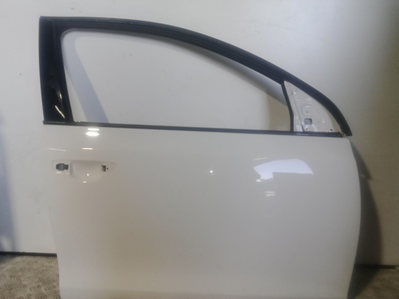 Recambio de puerta delantera derecha para volkswagen golf vi (5k1) 1.6 tdi referencia OEM IAM  BLANCO 
