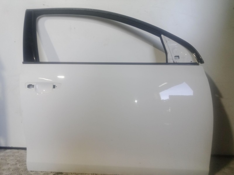 Recambio de puerta delantera derecha para volkswagen golf vi (5k1) 1.6 tdi referencia OEM IAM  BLANCO 