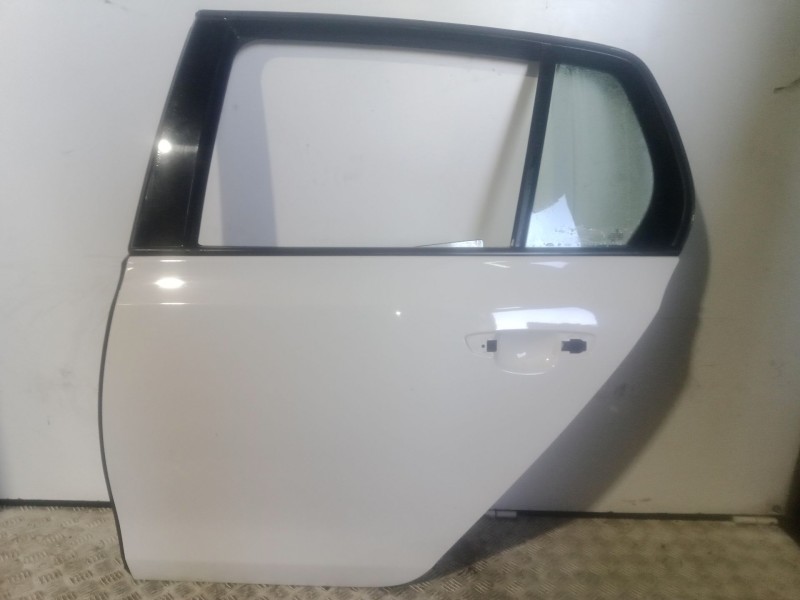 Recambio de puerta trasera izquierda para volkswagen golf vi (5k1) 1.6 tdi referencia OEM IAM  BLANCO 
