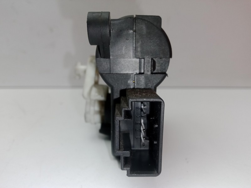 Recambio de motor apertura trampillas climatizador para volkswagen polo (9n3) 1.4 16v referencia OEM IAM 3C1907511 - CZ116880288