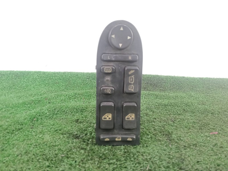 Recambio de mando elevalunas delantero izquierdo para man tg - l 12.xxx 7.0 referencia OEM IAM SIN REFERENCIA  