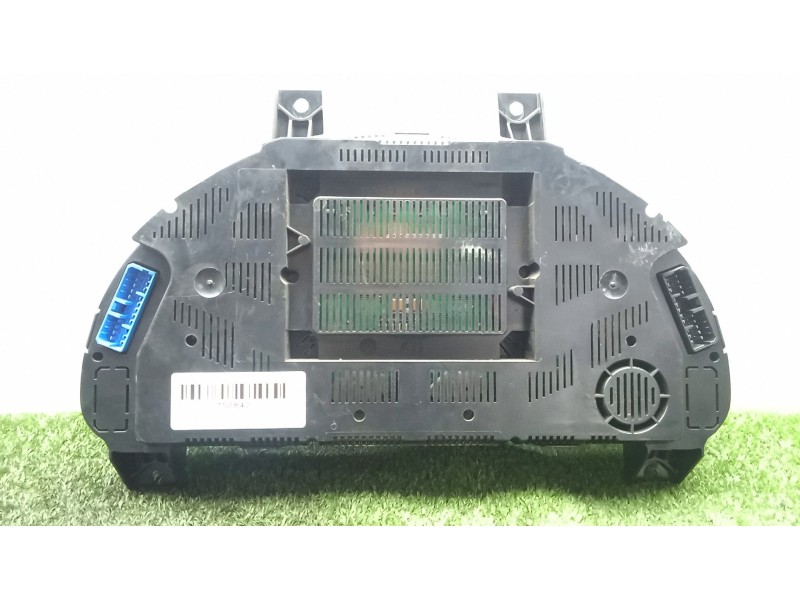 Recambio de cuadro instrumentos para iveco eurocargo 100e18 e5 referencia OEM IAM 504288694 2.CONECTORES 