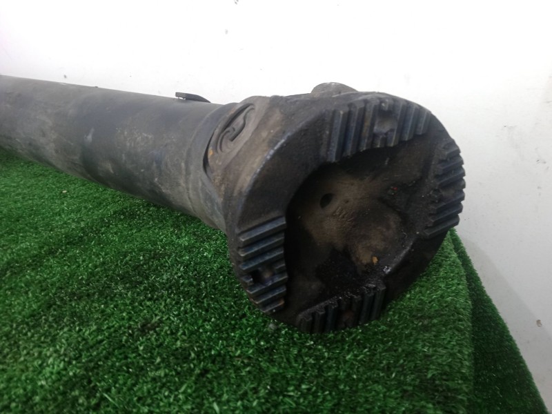 Recambio de transmision central para iveco daily iv caja/chasis 65c18 referencia OEM IAM  2.TRAMOS - L2130MM 