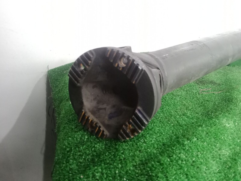 Recambio de transmision central para iveco daily iv caja/chasis 65c18 referencia OEM IAM  2.TRAMOS - L2130MM 