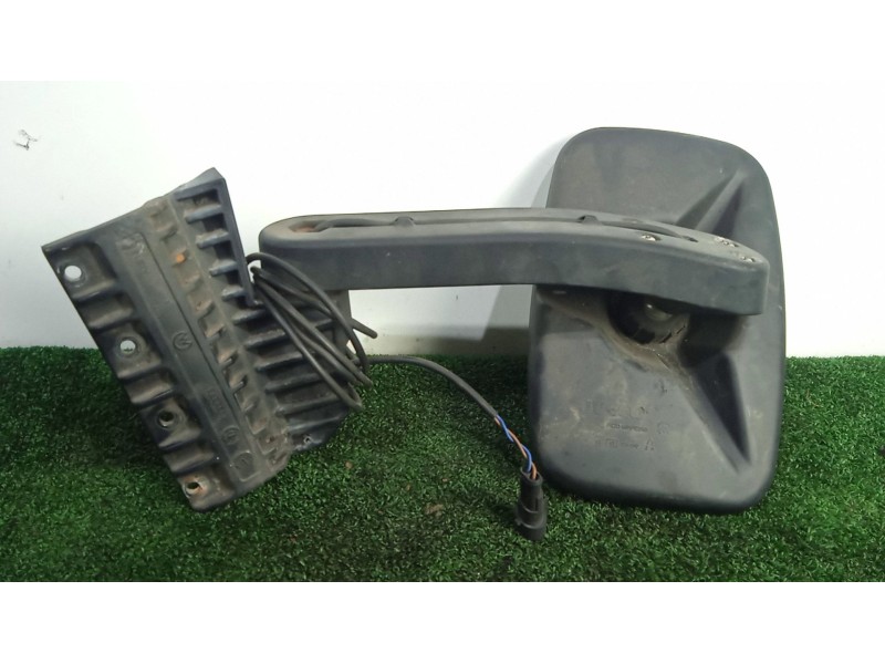 Recambio de no identificado para iveco eurocargo 100e18 e5 referencia OEM IAM SIN REFERENCIA DELANTERO.INTERIOR.DERECHO 