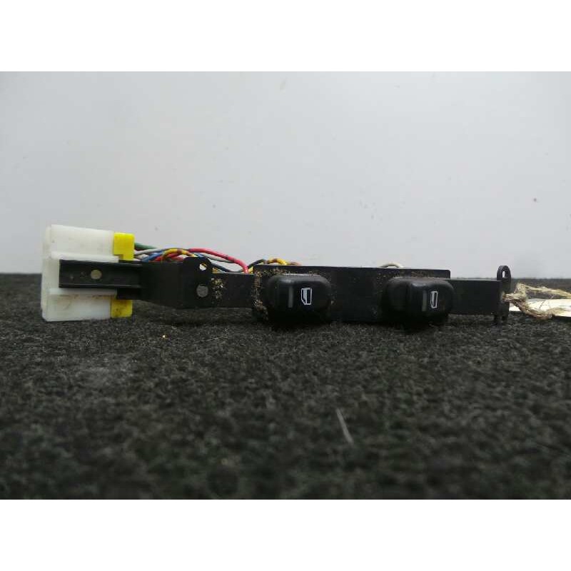 Recambio de mando elevalunas delantero derecho para nissan primera berl./familiar (p10/w10) 2.0 16v cat referencia OEM IAM   2.B