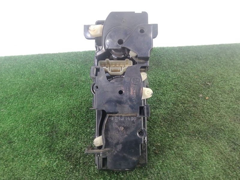 Recambio de mando calefaccion / aire acondicionado para mercedes-benz atego 1321 ls 4x2 referencia OEM IAM A9678200197 3.BOTONES