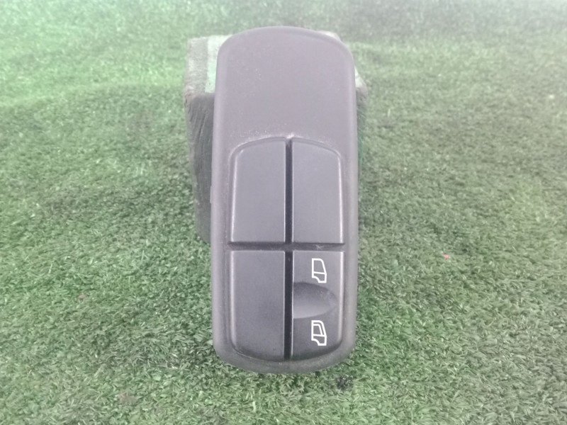 Recambio de mando elevalunas delantero derecho para mercedes-benz atego 1321 ls 4x2 referencia OEM IAM A0055451713 7.PINES 