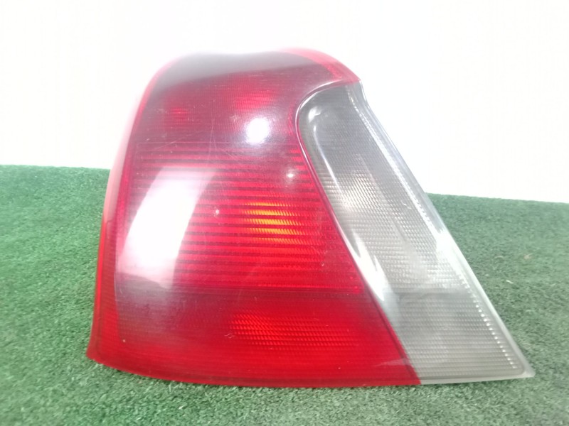 Recambio de piloto trasero izquierdo para rover 75 (rj) 2.0 cdti referencia OEM IAM SIN REFERENCIA 4.PUERTAS - 6.PINES 