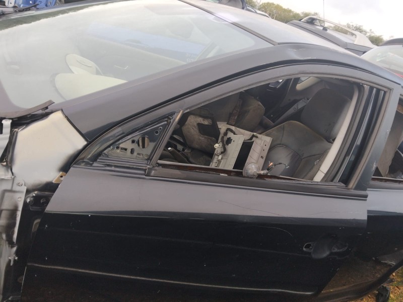 Recambio de puerta delantera izquierda para kia cee´d 1.6 crdi cat referencia OEM IAM   